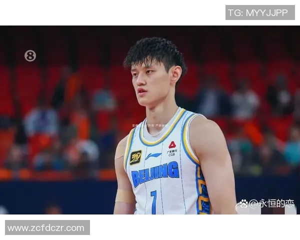 季后赛精彩对决曾凡博砍下30分陈盈骏连中四记三分球助队取胜